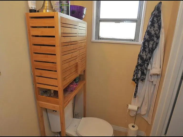 4233 Hampshire Ln — Photo 10