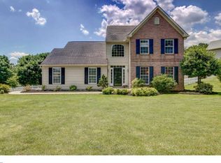 160 Crestview Dr, Kennett Square, PA 19348