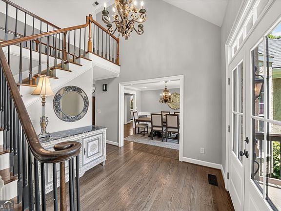 5th image of 225 Skidaway Ct