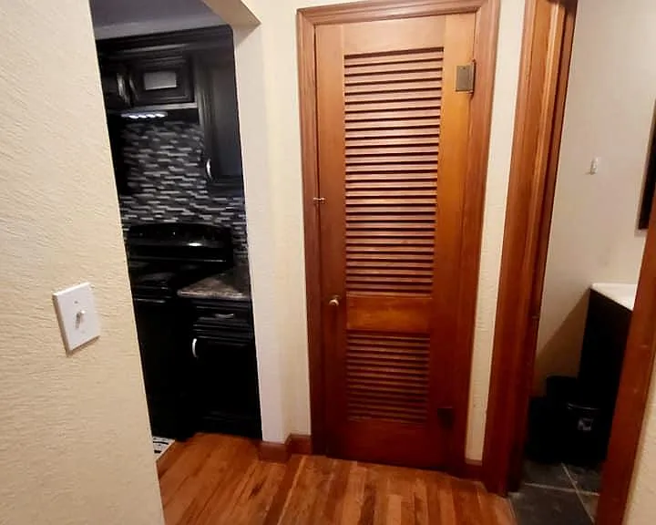 1546 Locust St — Photo 21