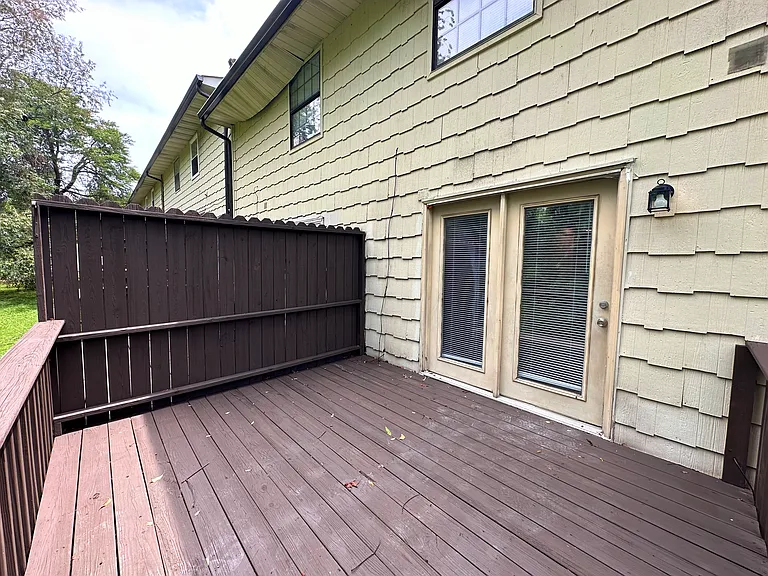 935 Naomi Dr — Photo 22
