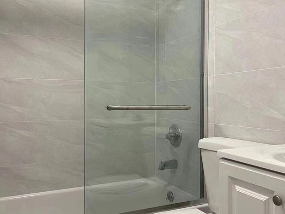 4th image of 3205 Linden Pl APT 2D