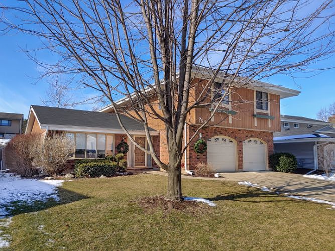 1st image of 164 Braintree Dr