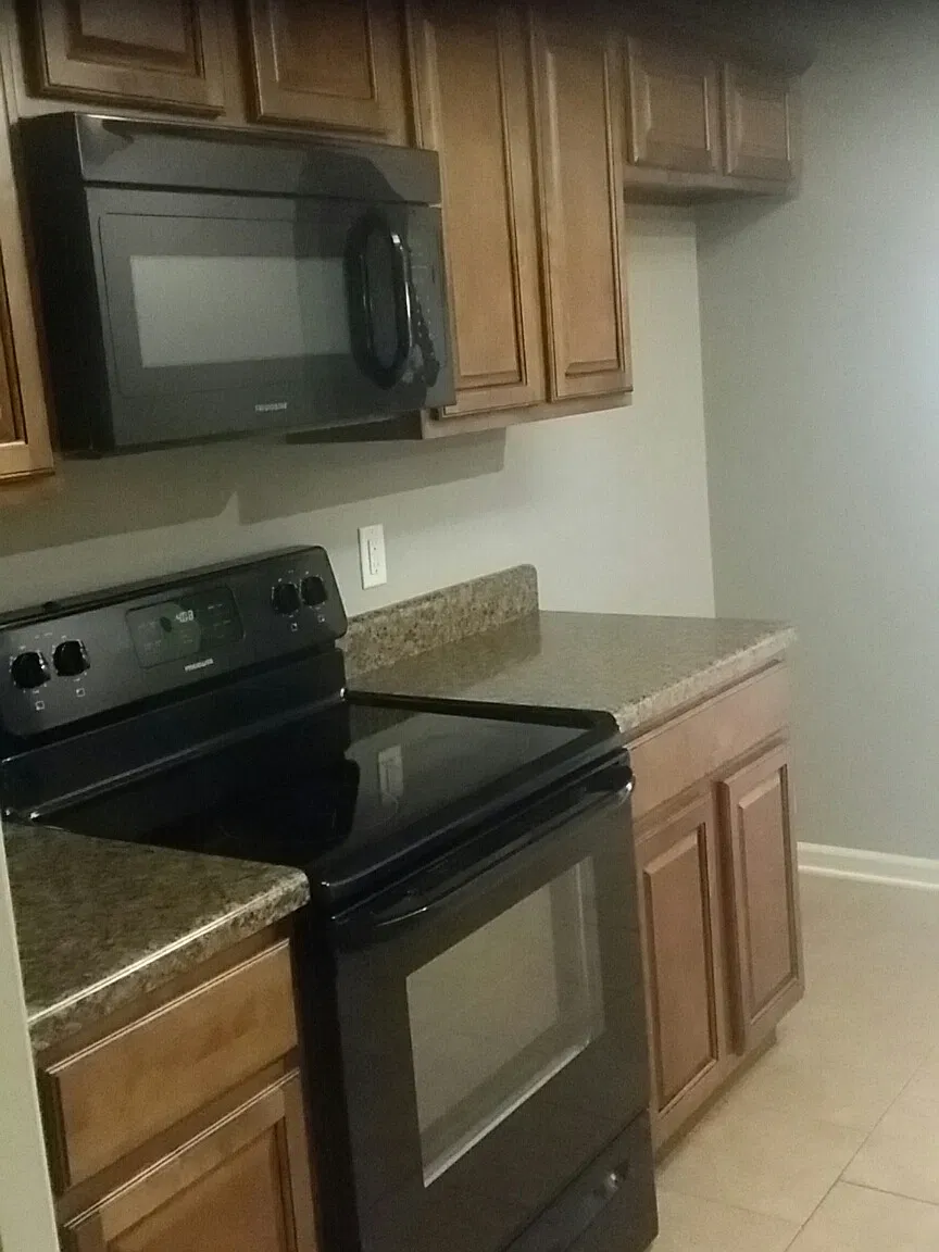 3 bed, 1500 sqft, $1,495 — Photo 4