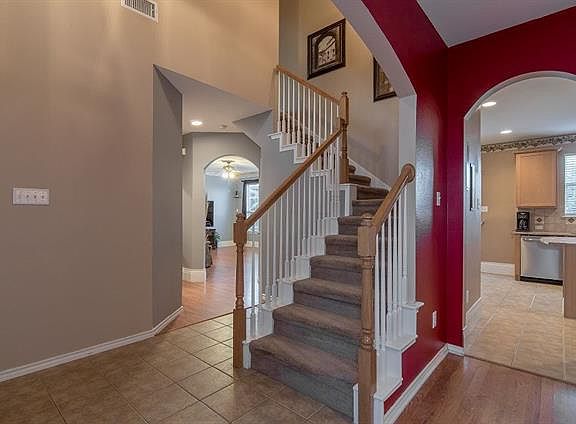3rd image of 14500 Richmond Cir