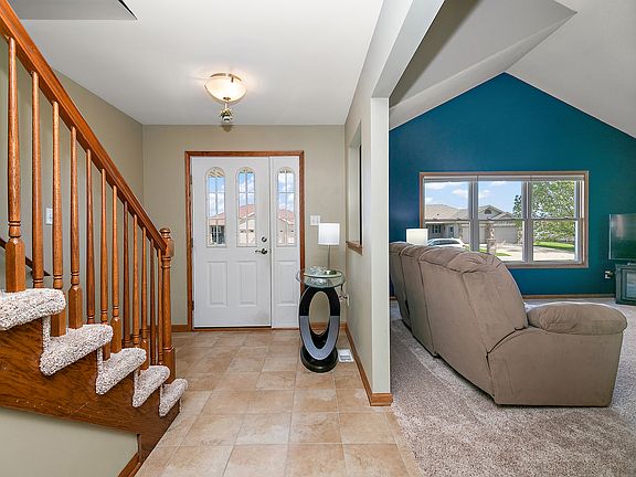 3rd image of 1768 Samantha Ln