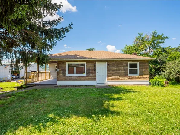 1600 2nd Ave, Conway, PA 15027