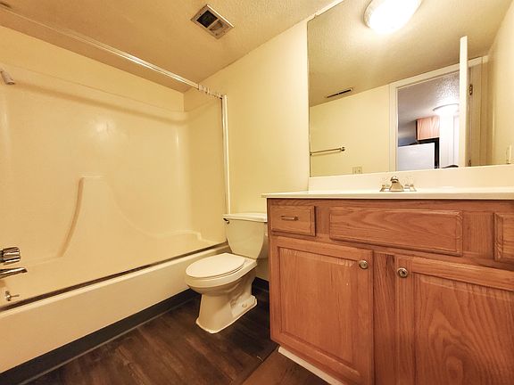 5th image of 3300 Huntington Ave #32