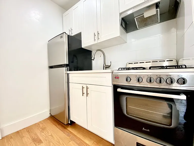 345 Convent Ave #3A — Photo 2