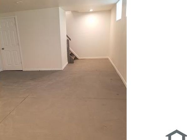1035 Del Monte Pl