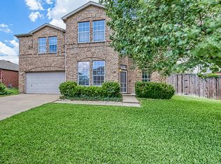 911 Carthage Way, Arlington, TX 76017