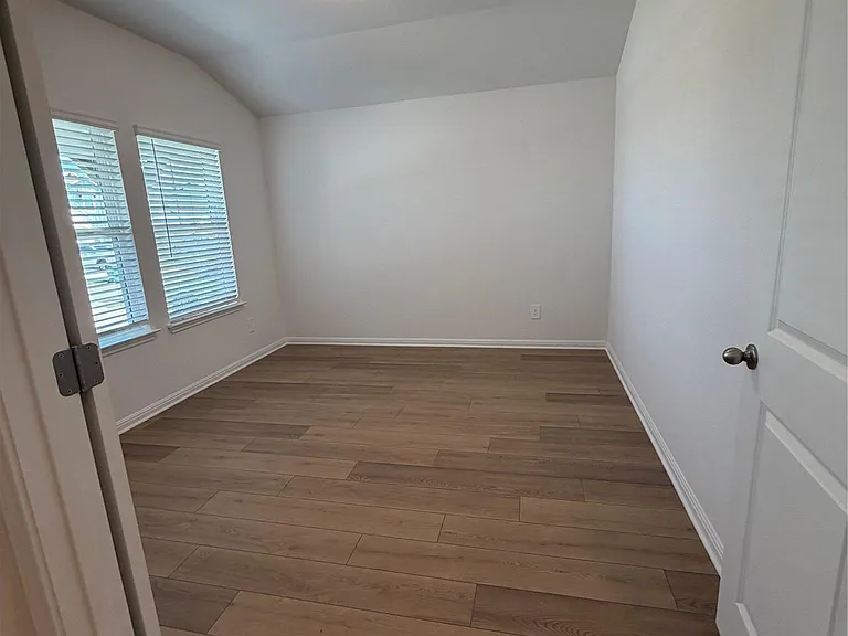 180 Coopers Hawk Crst — Photo 3