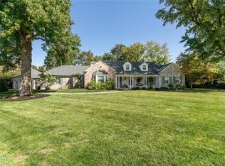 13 Godwin Ln, Saint Louis, MO