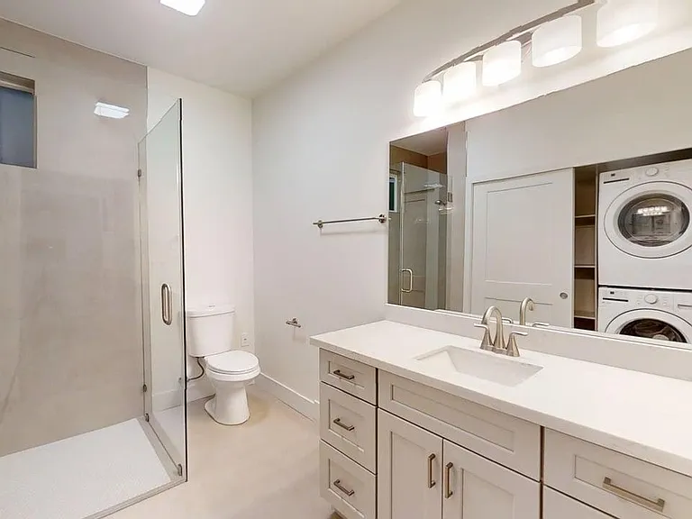 8404 Ascolano Ave — Photo 36