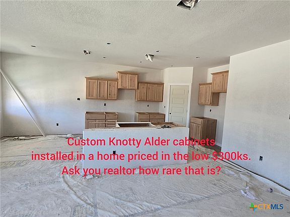 4th image of 1332 Lindsey Dr