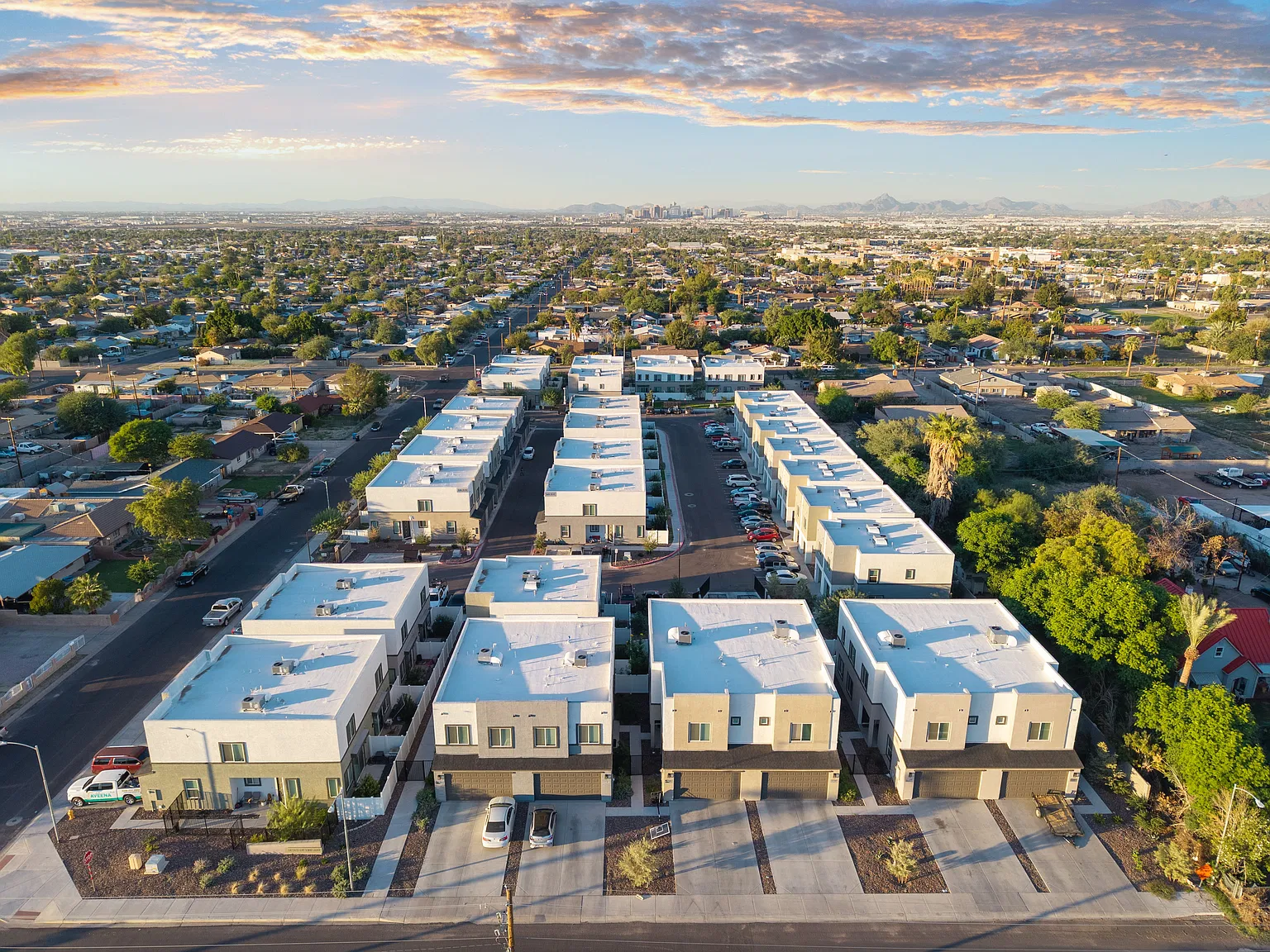 Elevate on Vineyard Townhomes — Photo 4