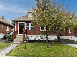 22 W 6th Ave, Runnemede, NJ 08078