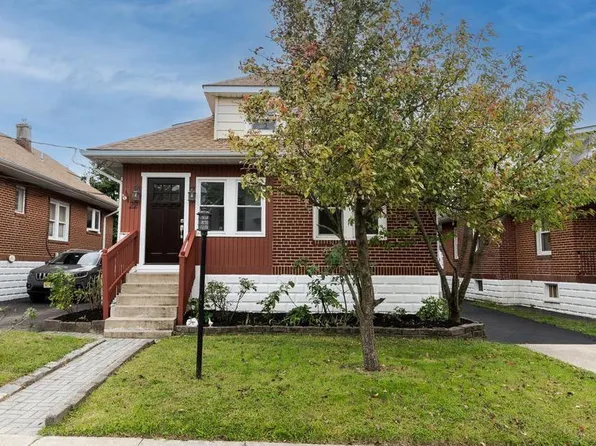 22 W 6th Ave, Runnemede, NJ 08078