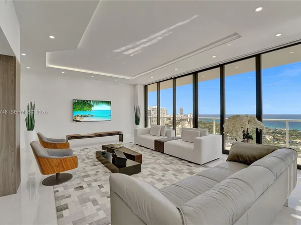 20281 E Country Club Dr #Penthouse 14, Aventura, FL 33180