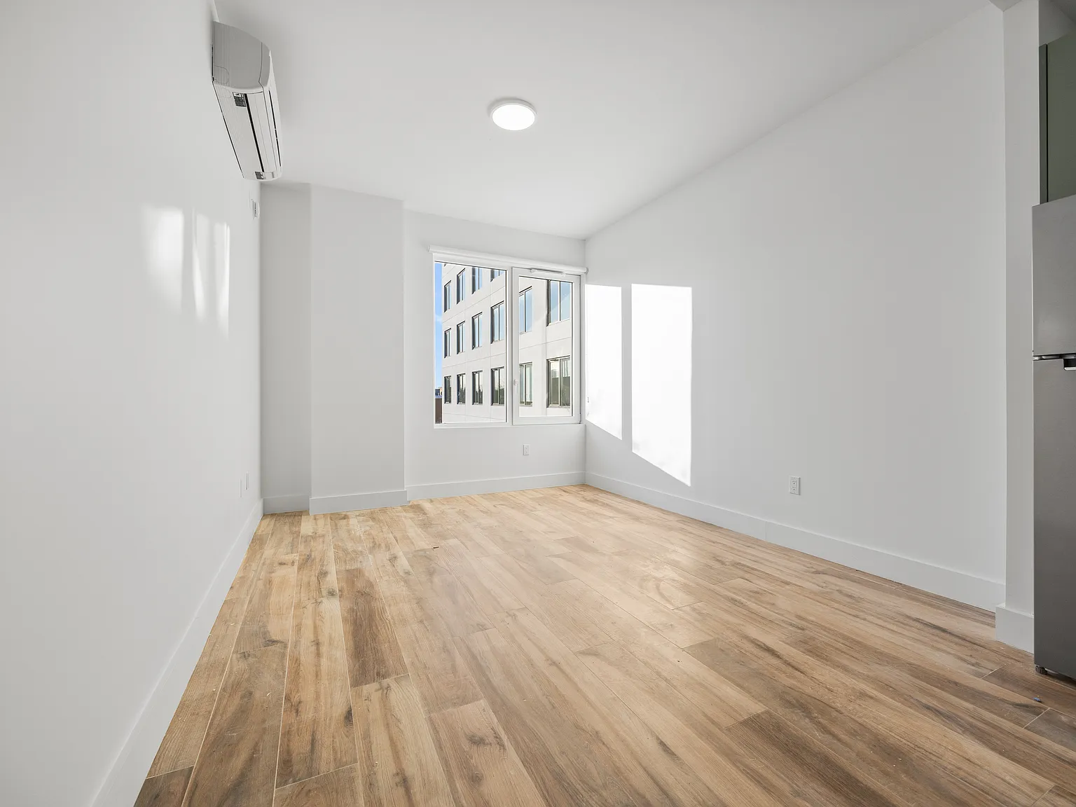 2258 Fulton St — Photo 4