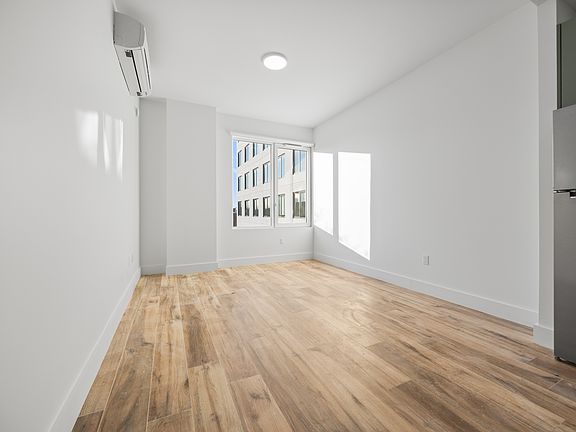 4th image of 2258 Fulton St Unit 5B