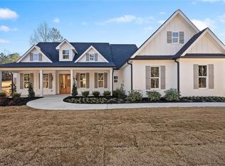 105 W Lake Blvd, Carrollton, GA 30116