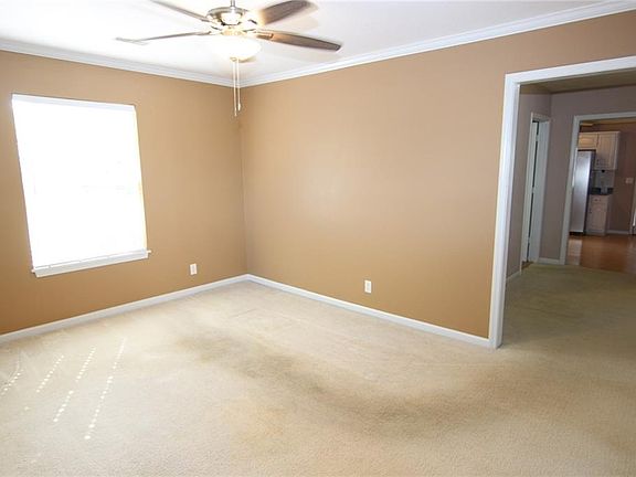 4th image of 4205 Elledge Dr