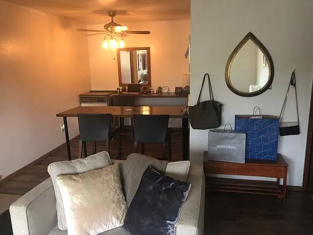 2533 N Oakland Ave — Photo 3