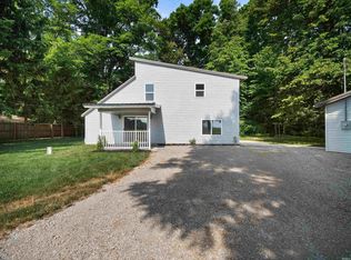 12123 N Beau Peep Ln, Cromwell, IN 46732
