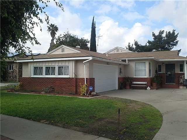 1st image of 6731 Burgundy St