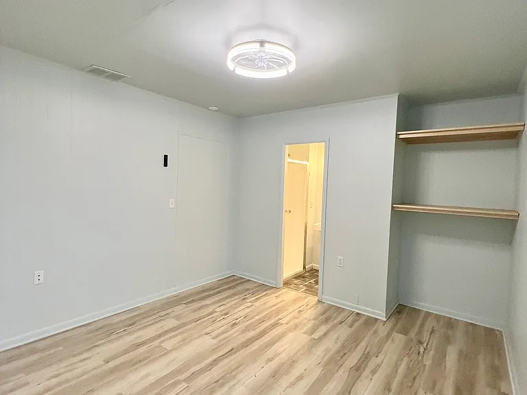 101 E Main St #7 — Photo 11