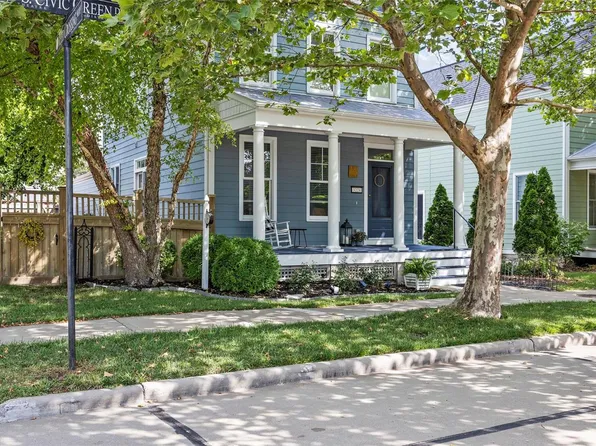 3224 S Civic Green Dr, Saint Charles, MO 63301