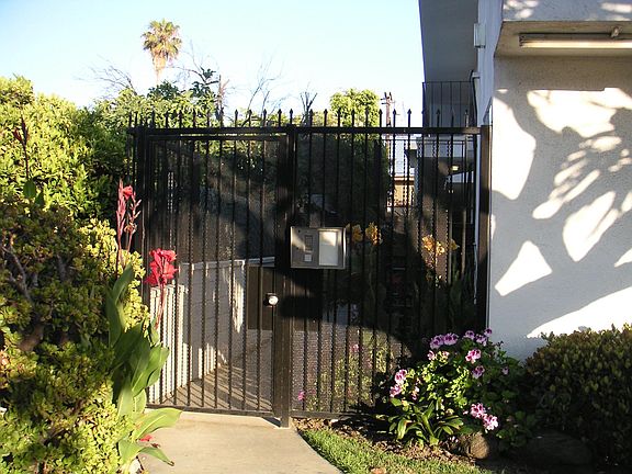2nd image of 12708 Pacific Ave APT 3