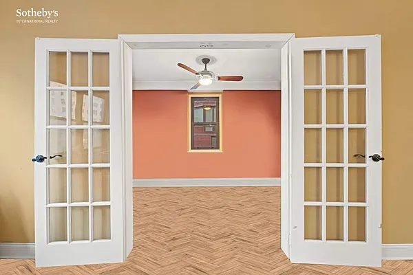 Sold by Sotheby's International Realty | media 3
