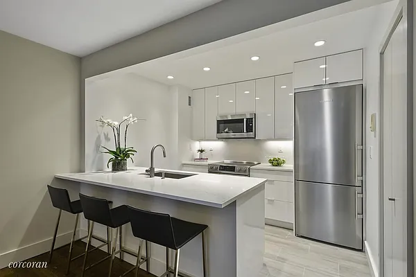 Sold by Corcoran | media 14
