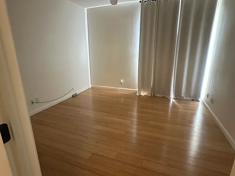 533 S Saint Andrews Pl #312 — Photo 19