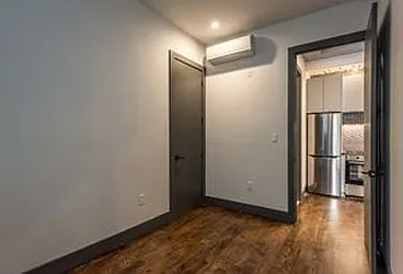 Rented by Rennit Inc.