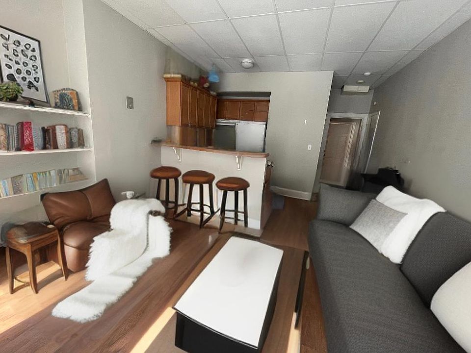 2nd image of 47 Bay State Rd APT 2F