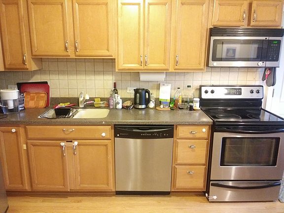 4th image of 202 N Salem Ave #12C