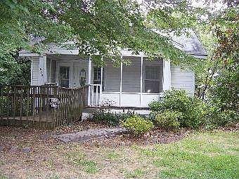 1st image of 609 Willard St
