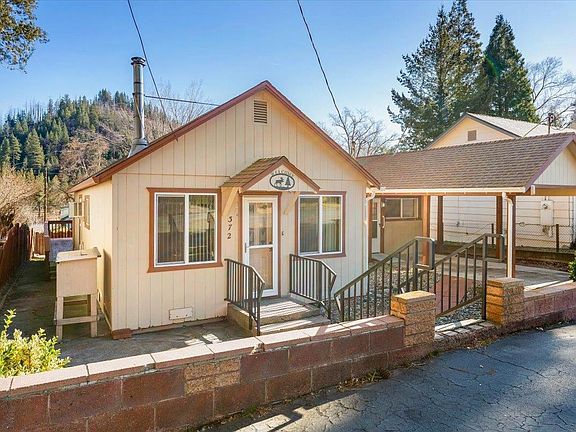 2nd image of 372 Walnut St