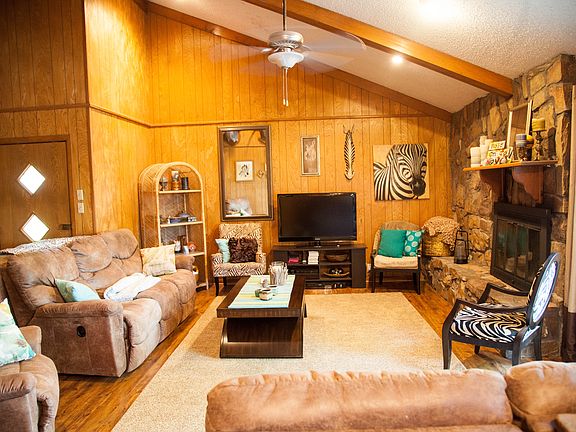 5th image of 3010 Sanderson Ln