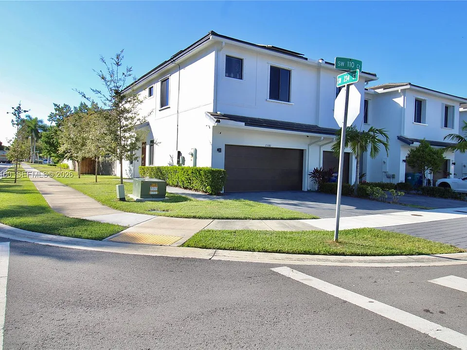 23380 SW 110th Ct
