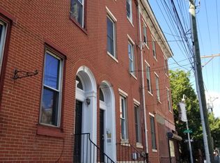 1 bedroom unit located in Fairmount available May 1st, Philadelphia, PA 19130
