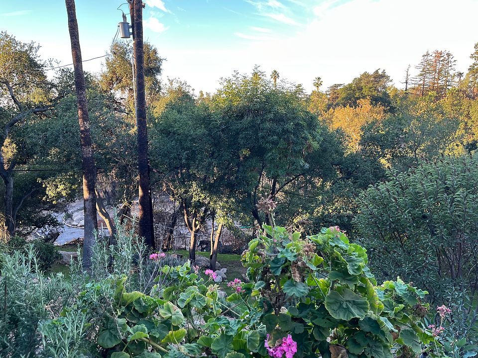 1st image of 1404 E Loma Alta Dr