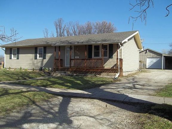 3rd image of 233 E 1st Ave