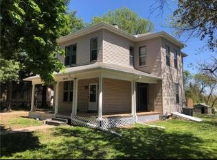 2019 Agency Rd, Saint Joseph, MO 64507