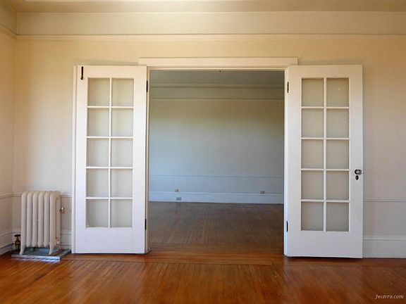 4th image of 225 Irving St #4