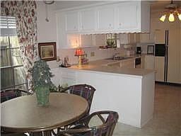 5th image of 1713 Country Club Blvd
