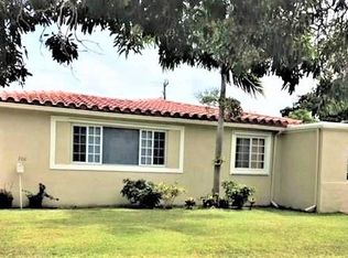 700 NE 168th St, North Miami Beach, FL 33162